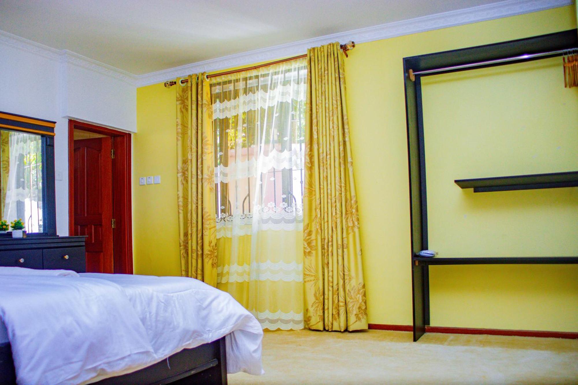 Divine Royal Residences Arusha Buitenkant foto