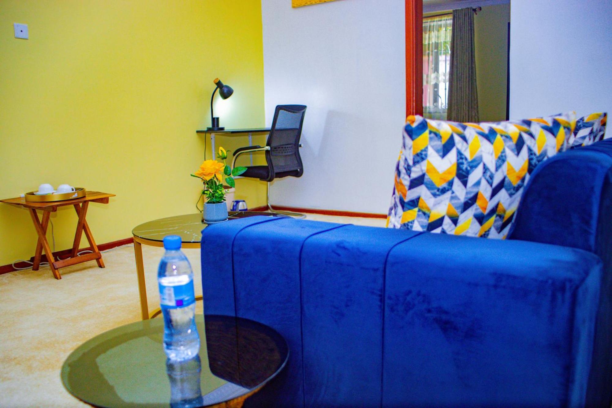 Divine Royal Residences Arusha Buitenkant foto